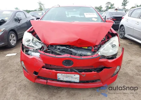 2013 Toyota Prius C Four from USA, damaged, VIN JTDKDTB32D1044121